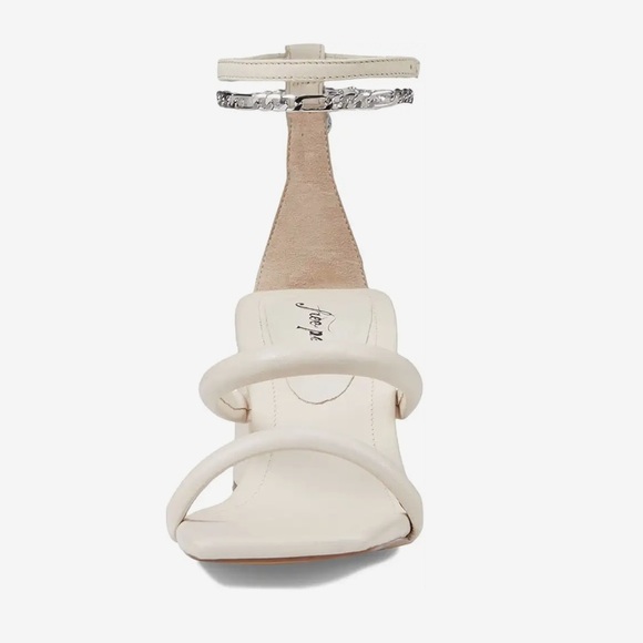 Free People Off White Parker Chain Sandals Sz. 39 NWOB - Picture 3 of 12